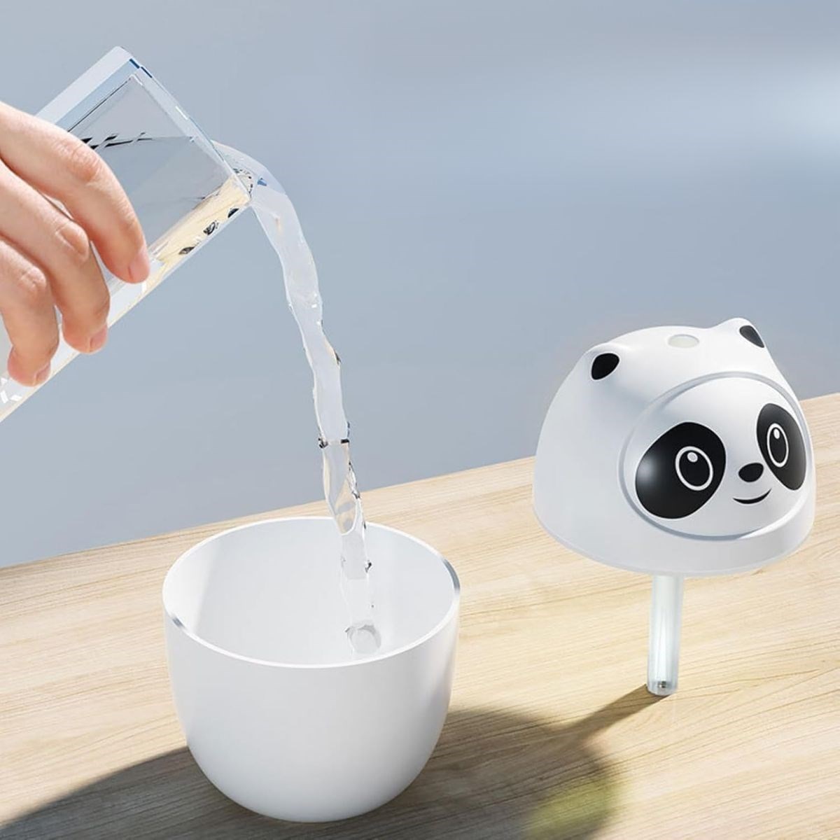 Sevimli Panda Figürlü – Ultrasonik Soğuk Buhar Makinesi, LED Işıklı Masaüstü Oda Nemlendirici