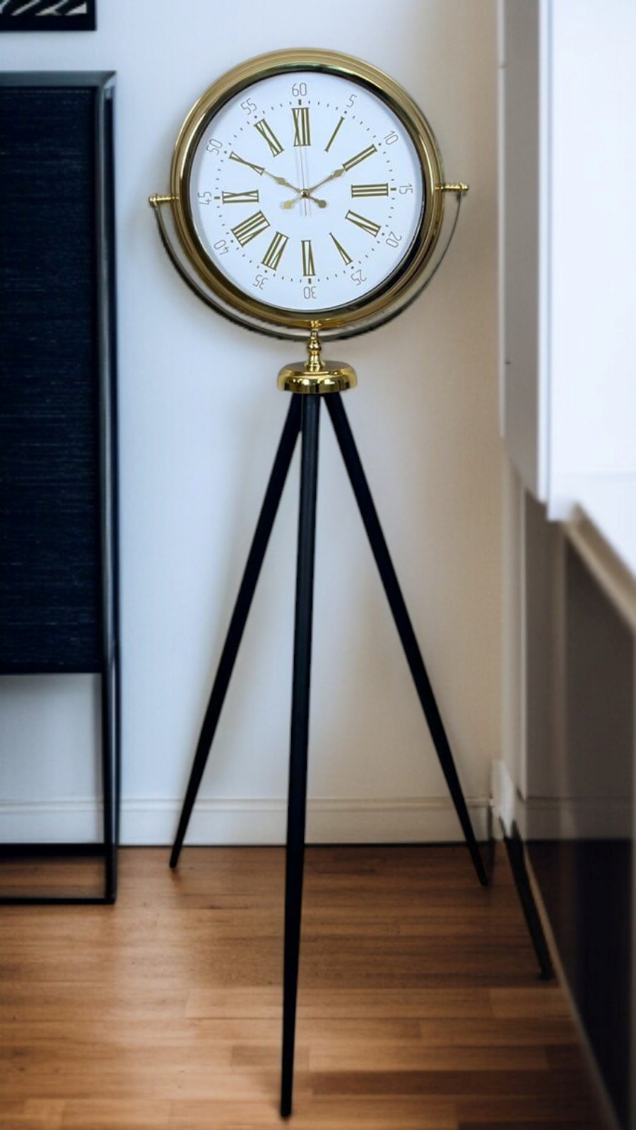 Pure Gold Tripod Ayaklı Saat